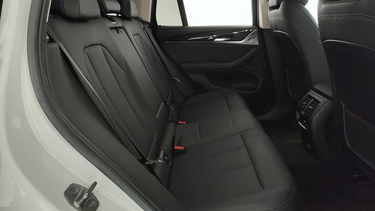 BMW X3 xdrive20d mhev 48V auto