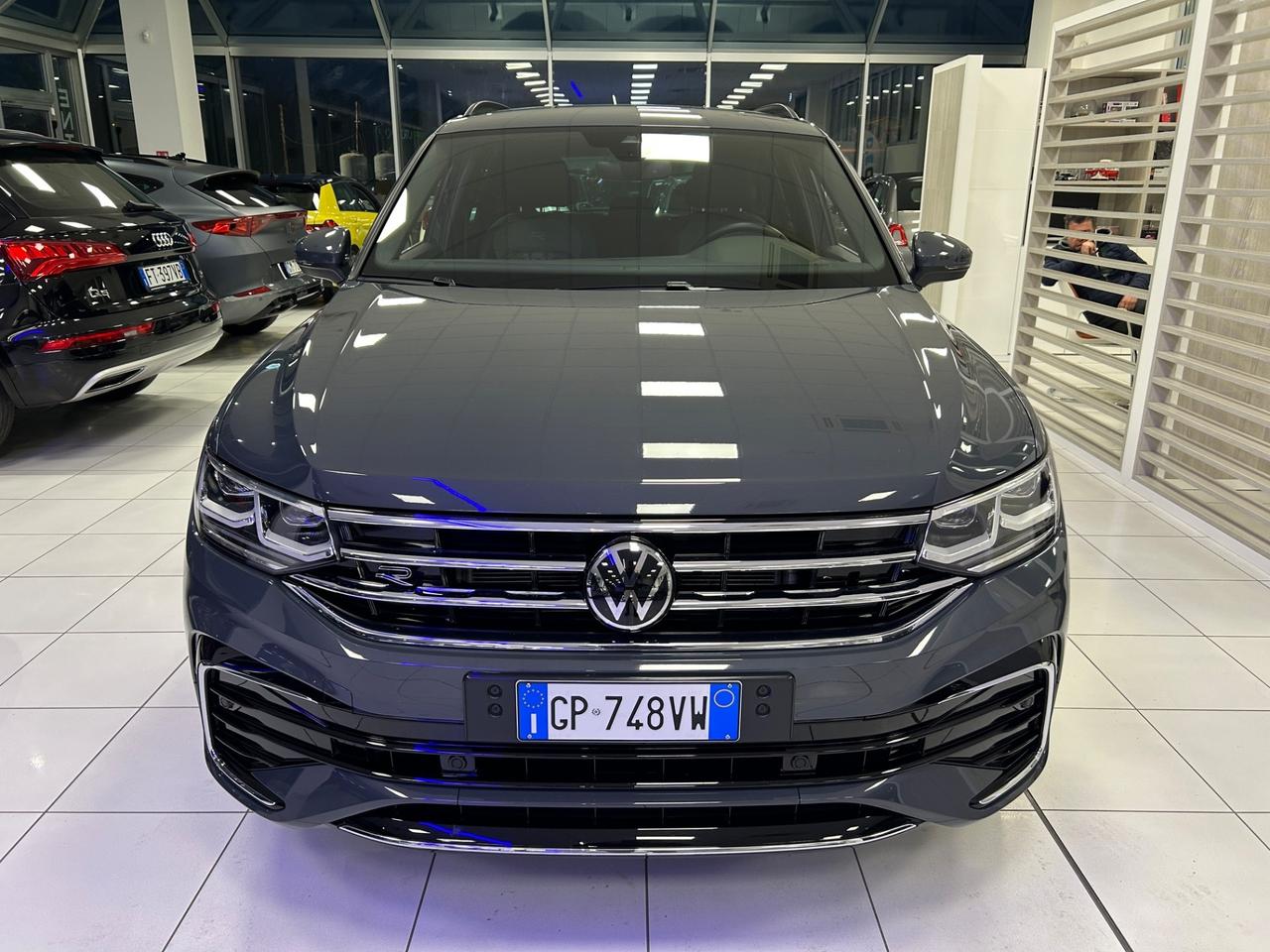 Volkswagen Tiguan 2.0 TDI 150 CV SCR DSG R-Line