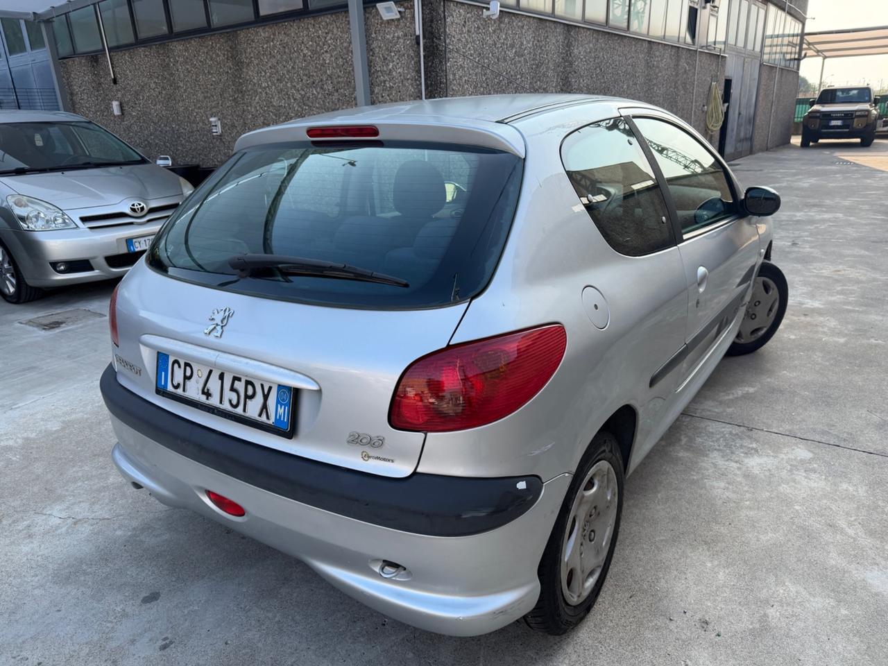 Peugeot 206 1.1 benzina clima neopatentati