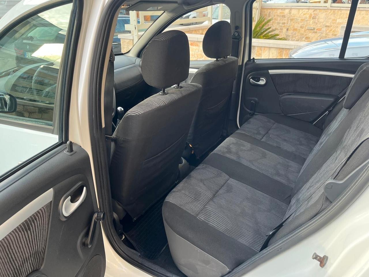 Dacia Sandero 1.5 dCi 70CV Lauréate