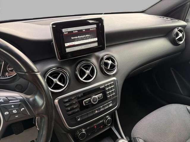 Mercedes-Benz A 180 Premium