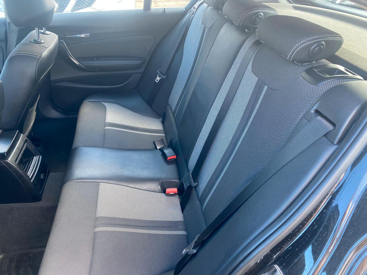 Bmw 118 118d 5p. Urban