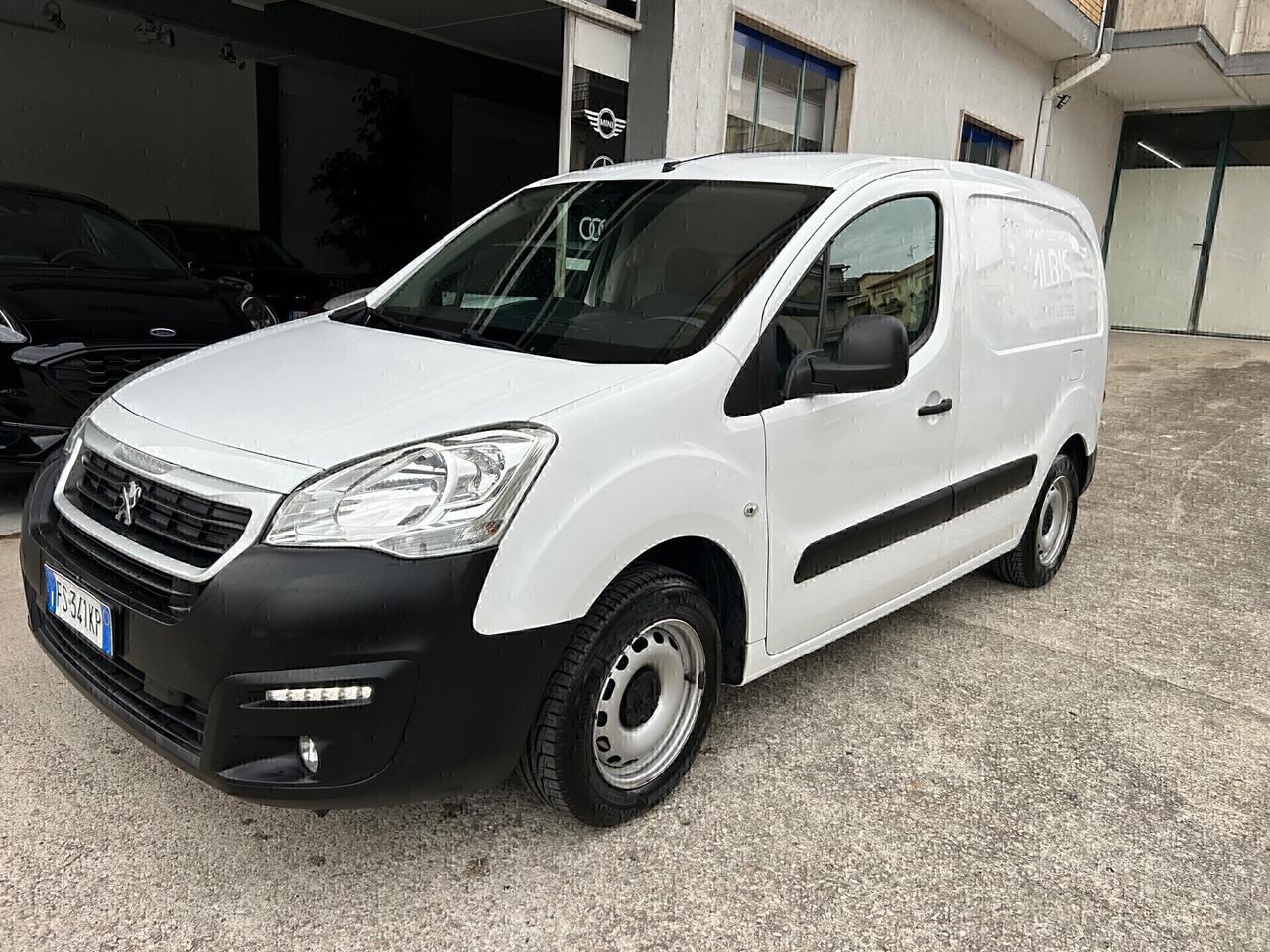 Peugeot PARTNER 1.6 HDI 3 POSTI “ 100 CV “