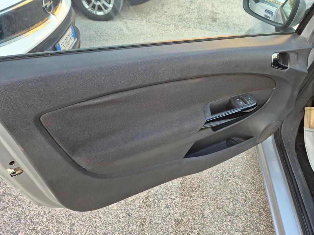 Opel Corsa 1.3 MJTD 95CV 3porte UNICO PROPRIETARIO