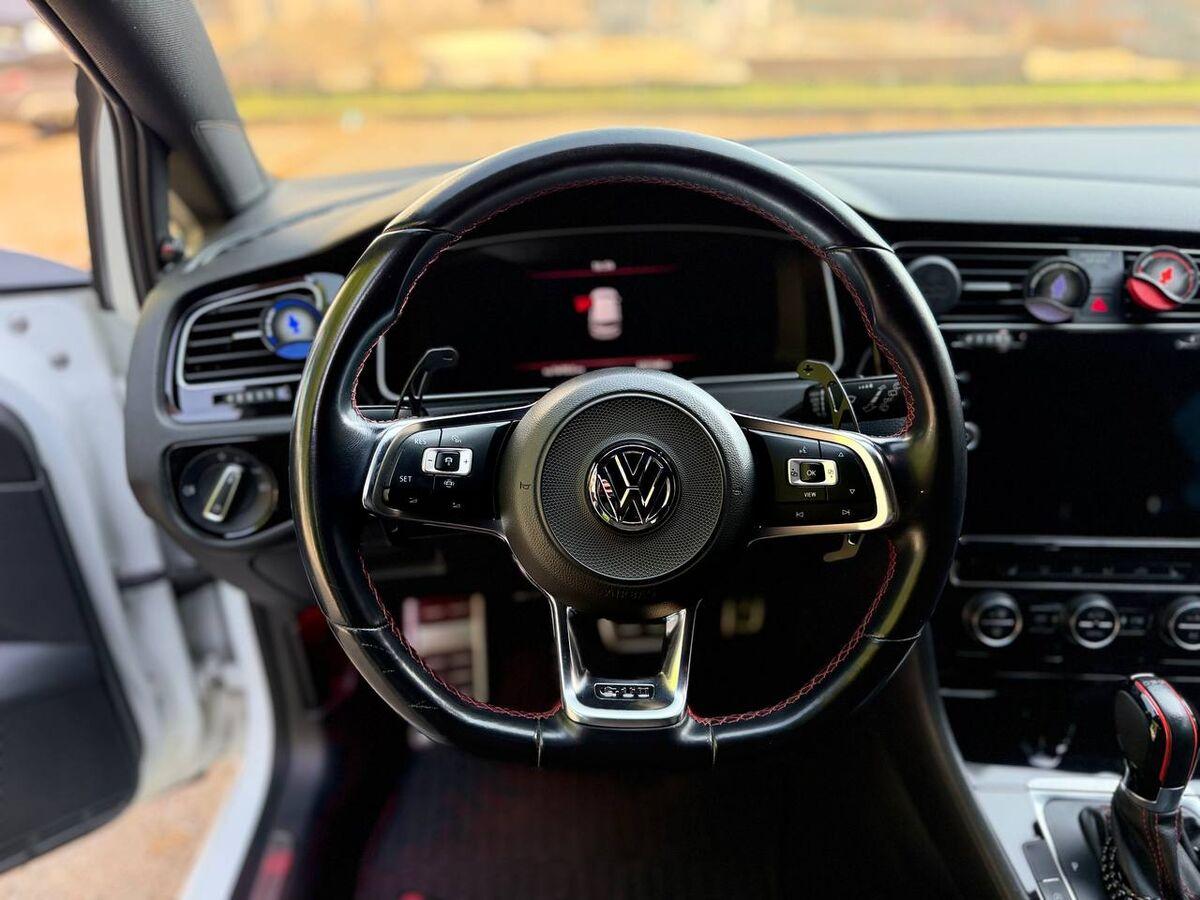 Volkswagen Golf 2.0 tsi Gti Performance 245cv dsg