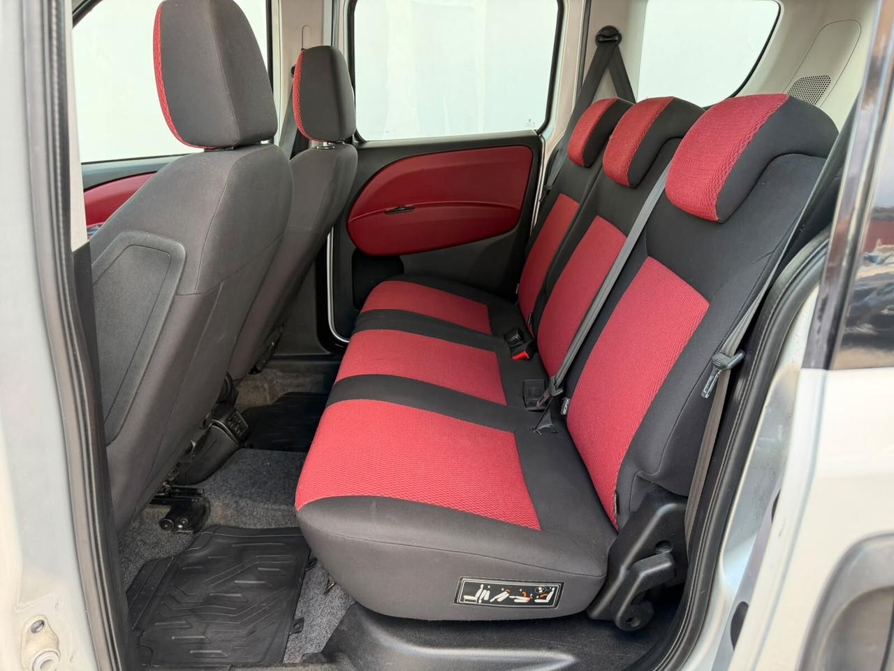 Fiat Doblò 1.6 MJT 105CV 5 Posti