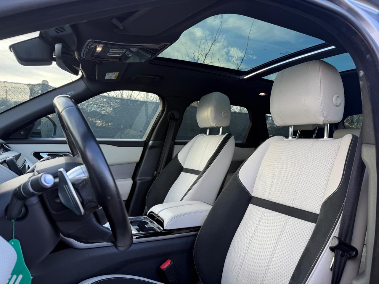 Land Rover Range Velar 2.0D I4 240 CV R-Dynamic S