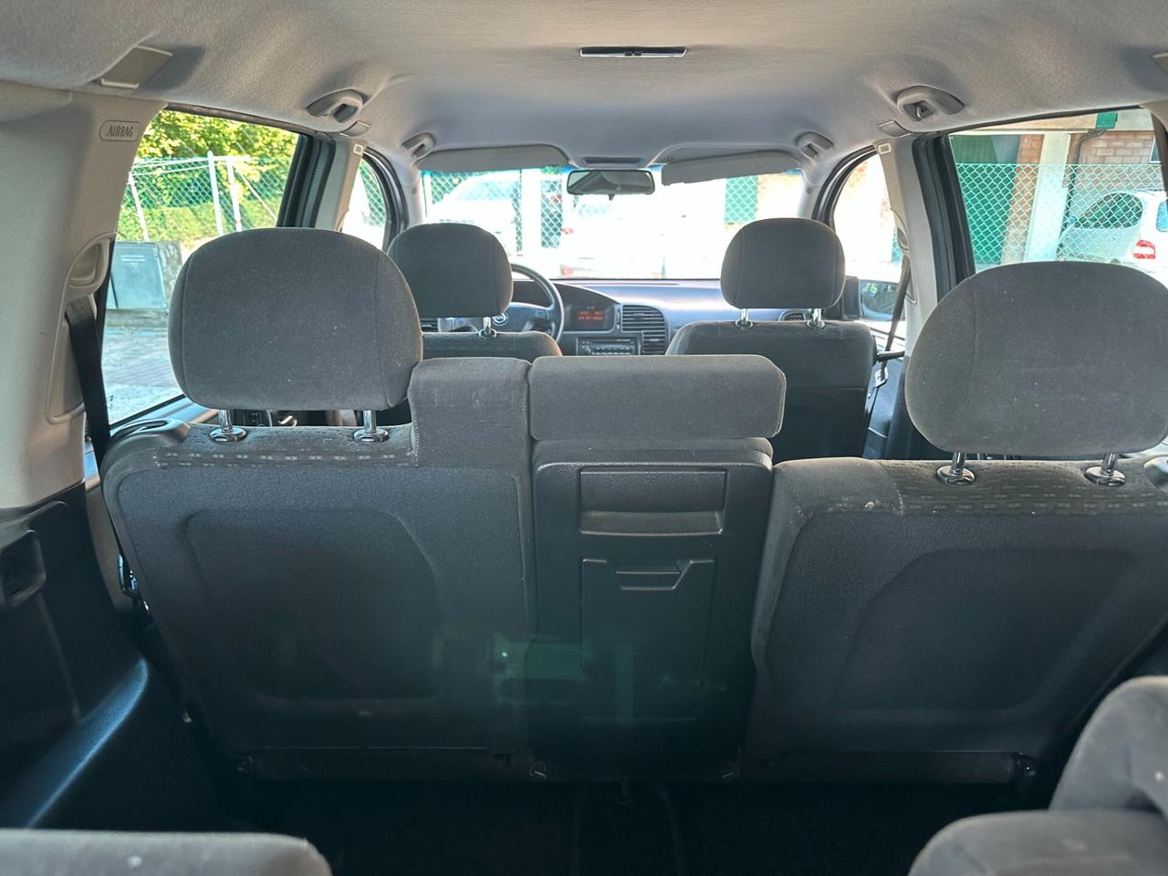 Opel Zafira 2.0 DTI 7 POSTI (12 RATE)