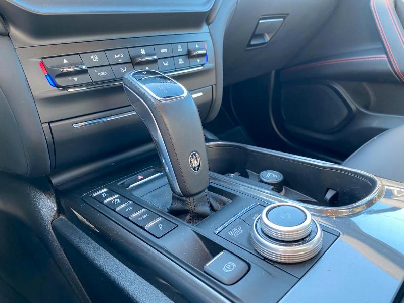 Maserati Ghibli 3.0 V6 Modena 430cv awd auto