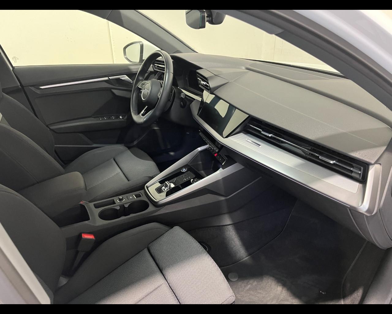 AUDI A3 SPORTBACK 35 TDI S-TRONIC S LINE EDITION