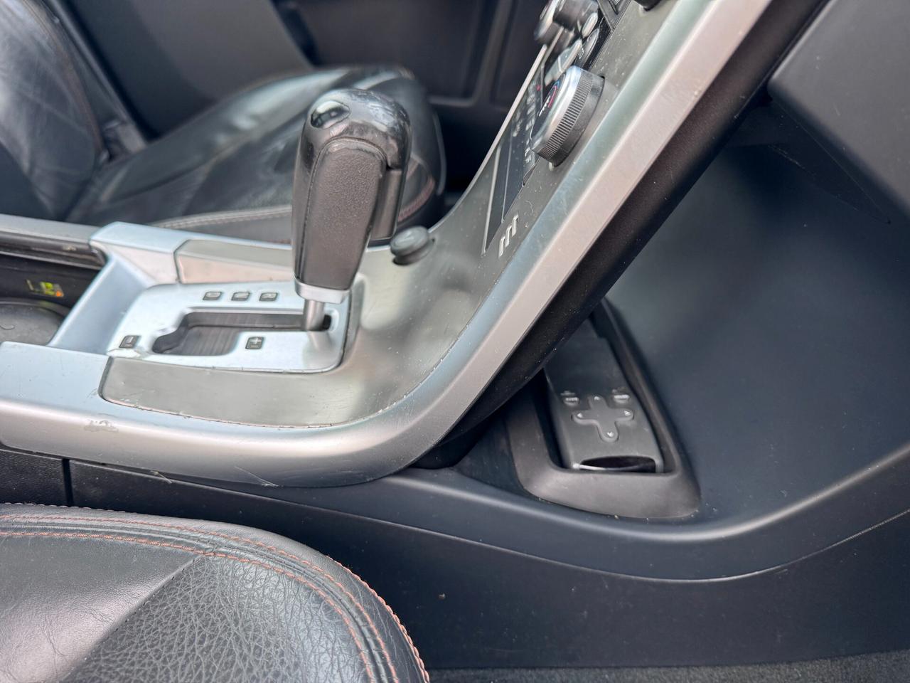Volvo XC 60 XC60 D5 AWD Geartronic Summum