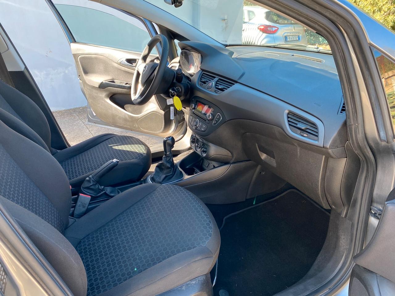 Opel Corsa 1.2 5 porte