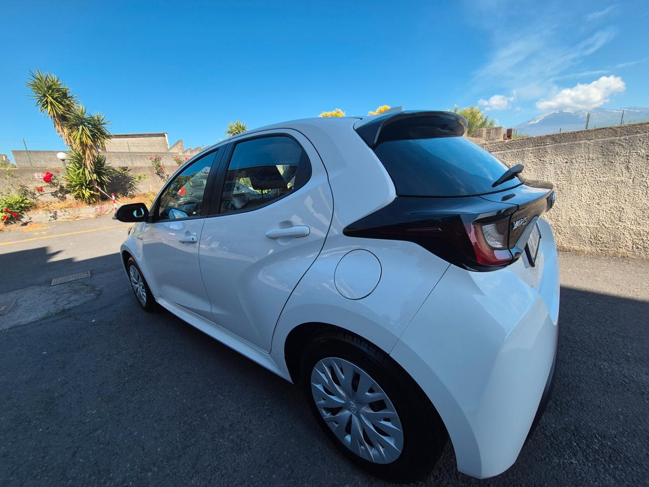 Toyota Yaris 1.5 Hybrid iva esposta inclusa 2021