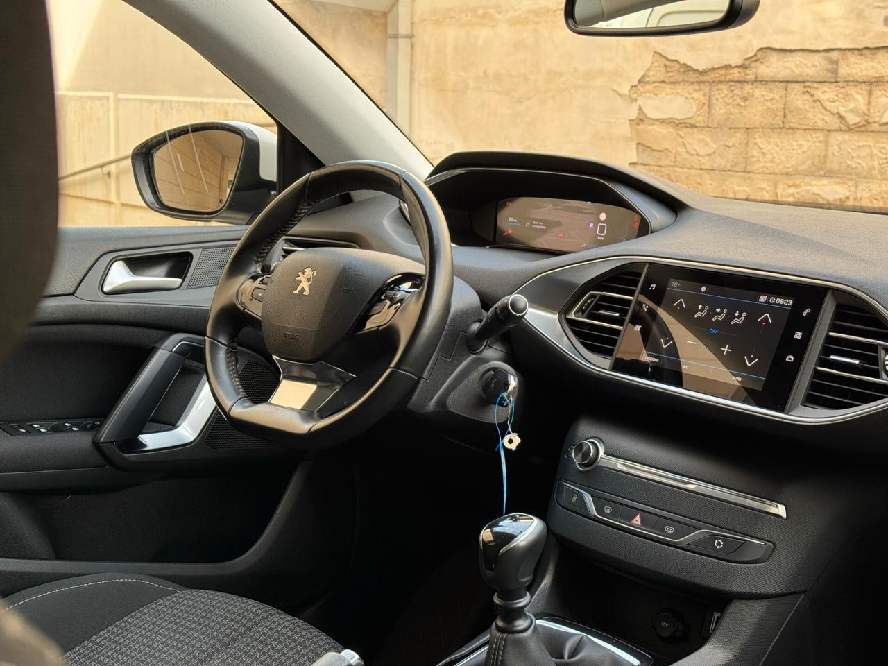 Peugeot 308 1.5 BlueHDi 130 cv S&S SW Active Business