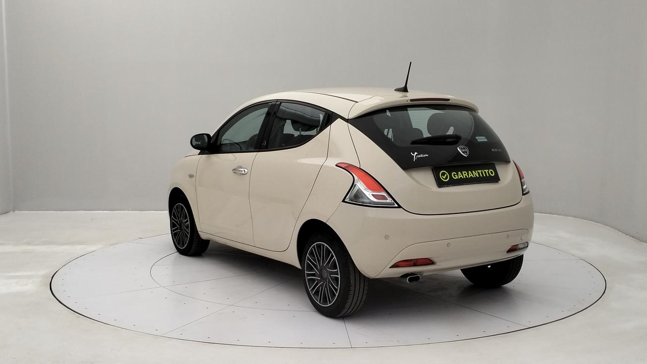 LANCIA Ypsilon III - Ypsilon 1.0 firefly hybrid Gold s&s 70cv