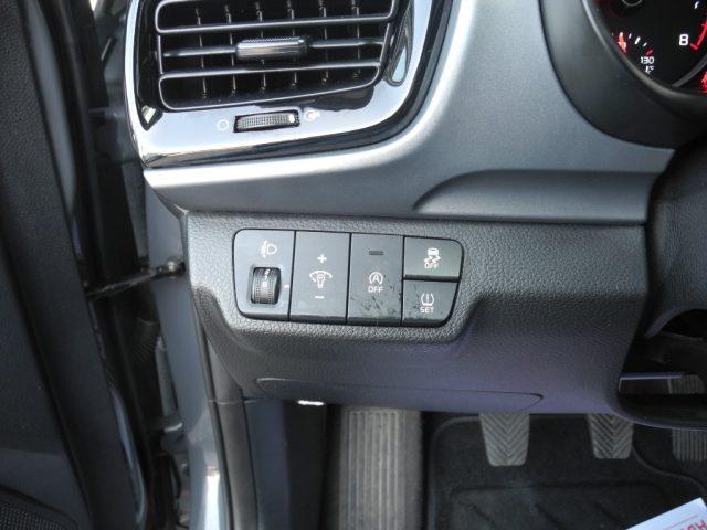 KIA Stonic 1.0 T-GDi 100cv MHEV iMT Style - OK NEOPATENTATI