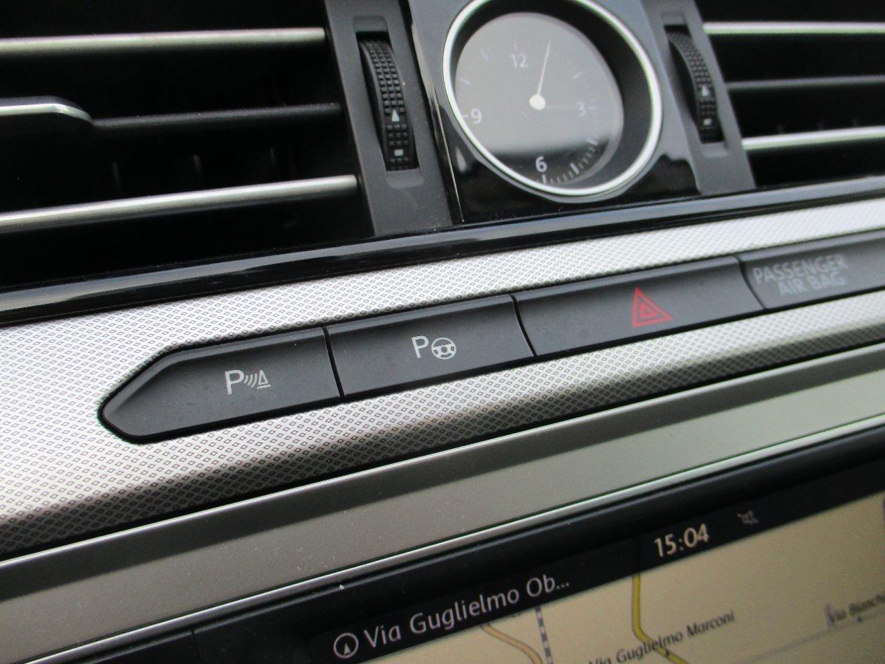 Volkswagen Passat Variant 2.0 tdi Business 150cv dsg NAVI/ACC/SediliRisc