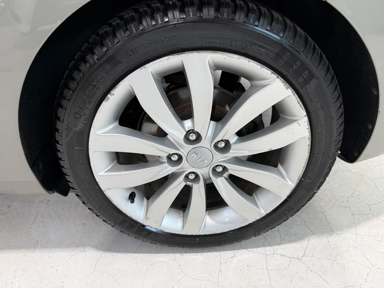 Kia Carens 7 Posti Tetto Navigatore 4 Stagioni