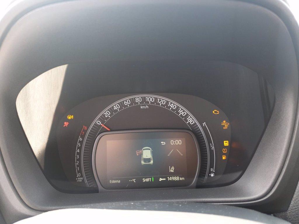 TOYOTA Aygo x 1.0 active 72cv del 2025