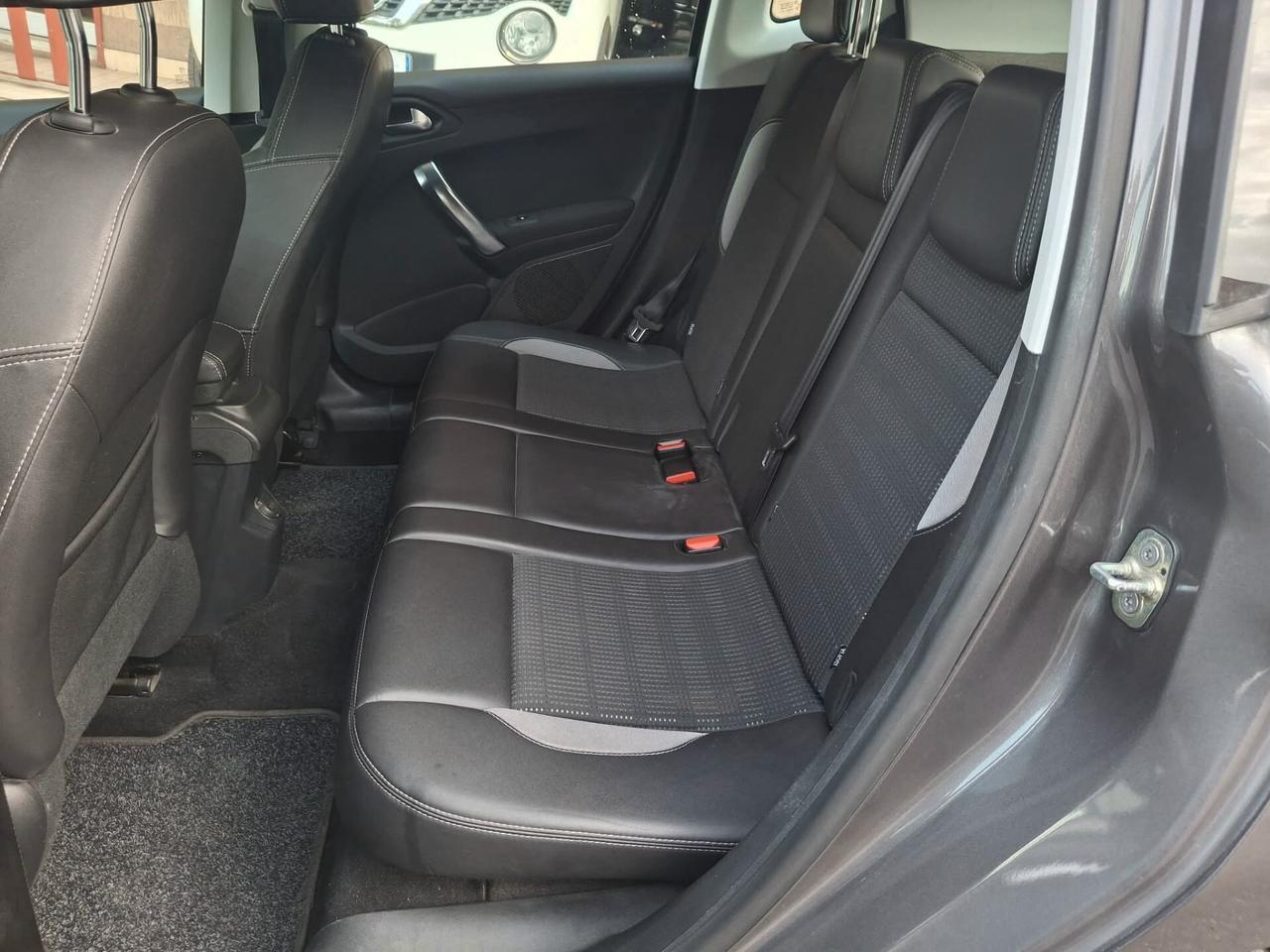 Peugeot 2008 1.6 e-HDi 92 CV Stop&Start Allure
