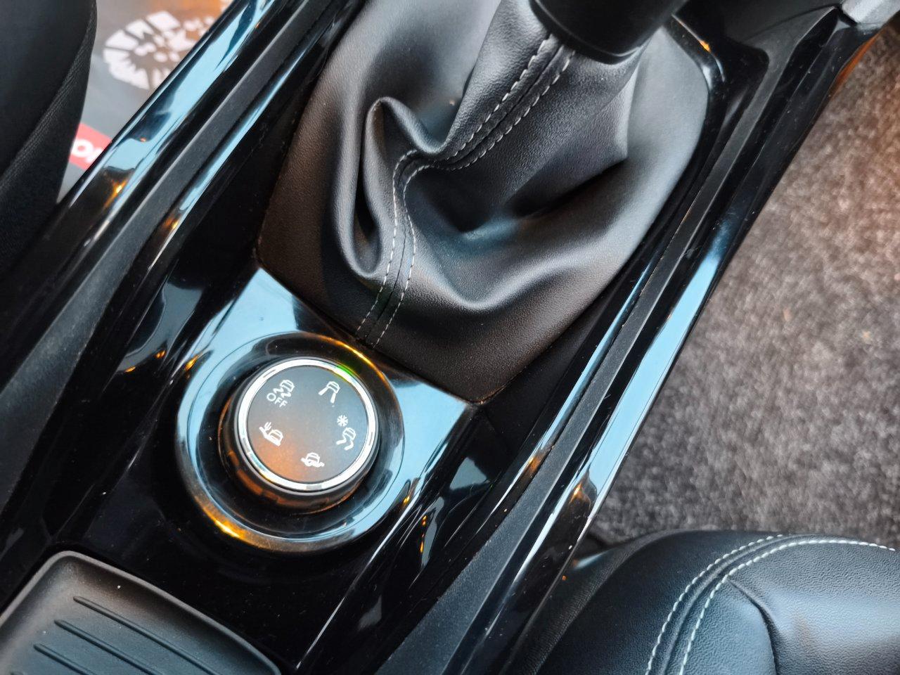 Peugeot 2008 1.6 Bluehdi 100cv