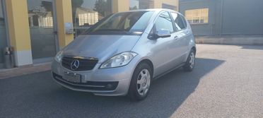 Mercedes-Benz Classe A 160 BlueEFFICIENCY Benzina cc. 1.5 CV. 95 - 5 Porte 5 Posti Euro 5 Utilizzabile anche per i Neopatentati.