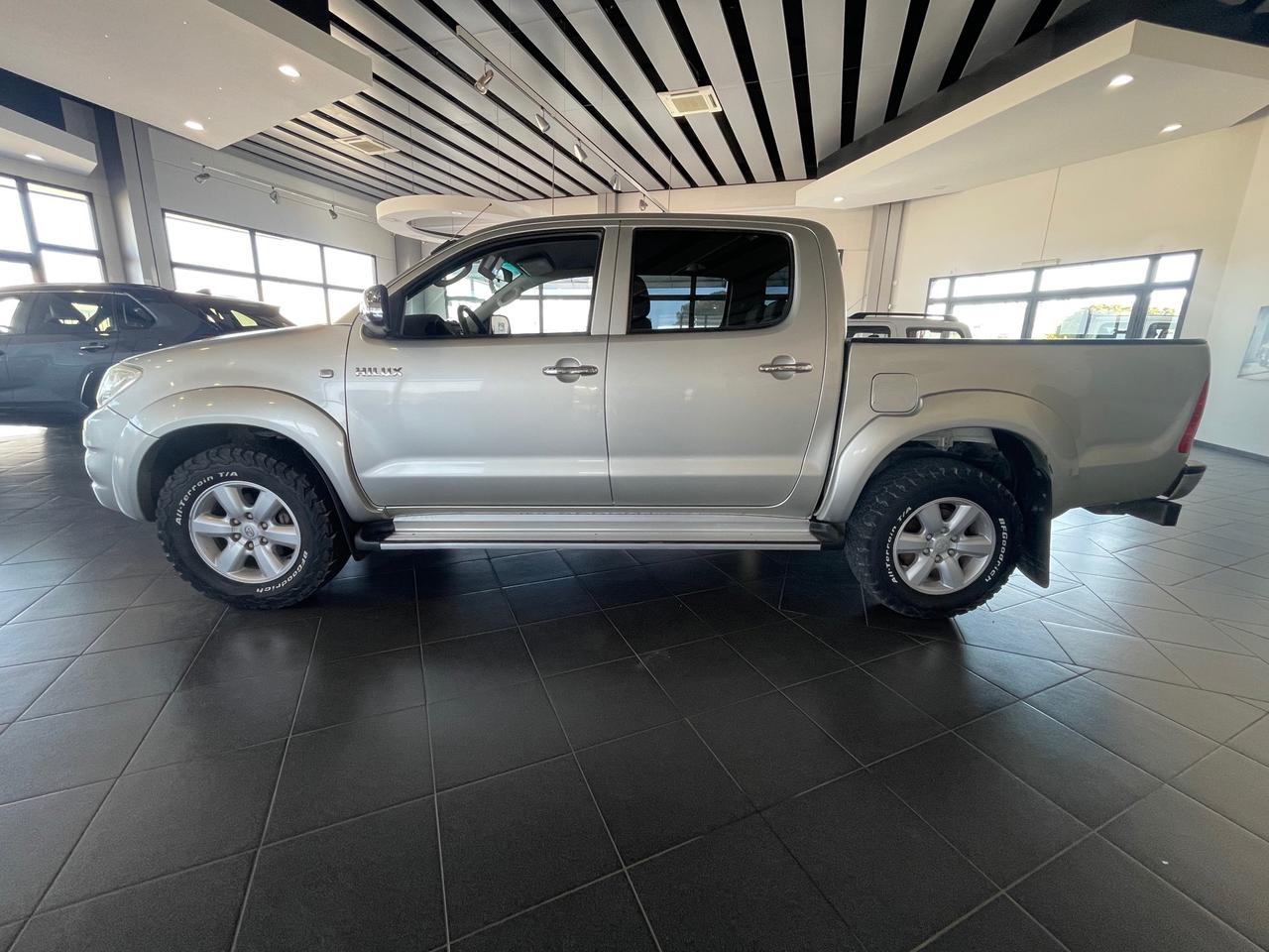 TOYOTA HILUX 3.0D4D MY09" 160000KM