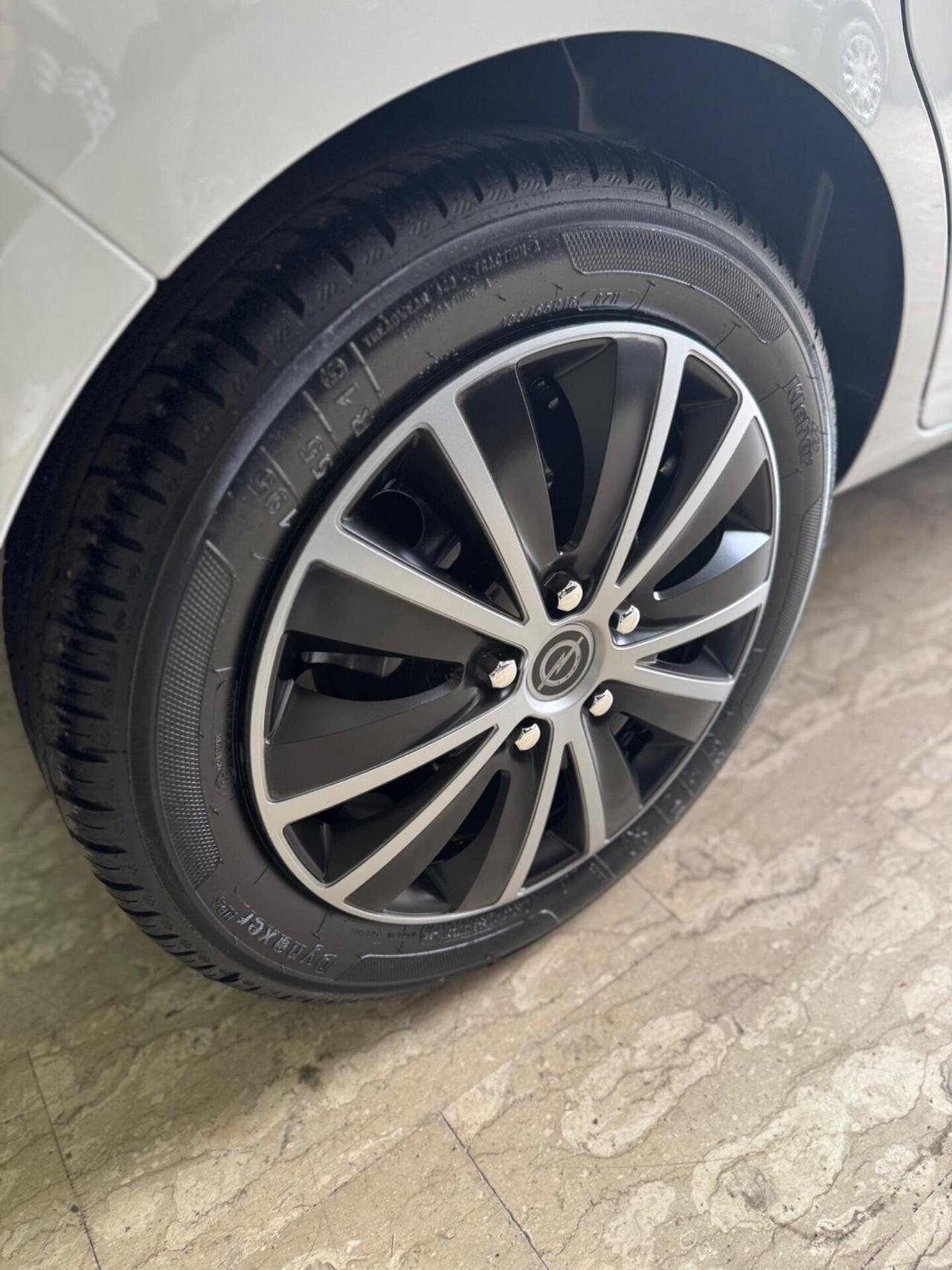 Opel Corsa 2019 1.2 by-color 5 porte