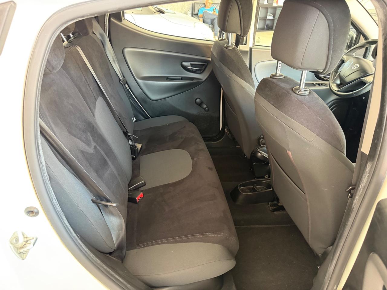 Lancia Ypsilon 1.2 69 CV 5 porte GPL Ecochic Platinum