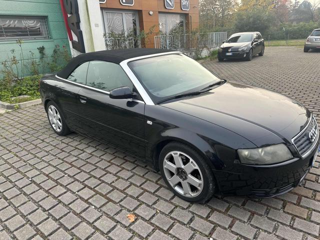 AUDI A4 Cabriolet 2.5 V6 30V cat tdi