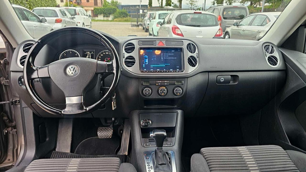 Volkswagen Tiguan 2.0 TDI DPF 4MOTION DSG Sport & Style
