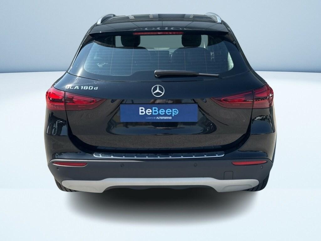 Mercedes GLA 180 180 D Advanced 8G-DCT