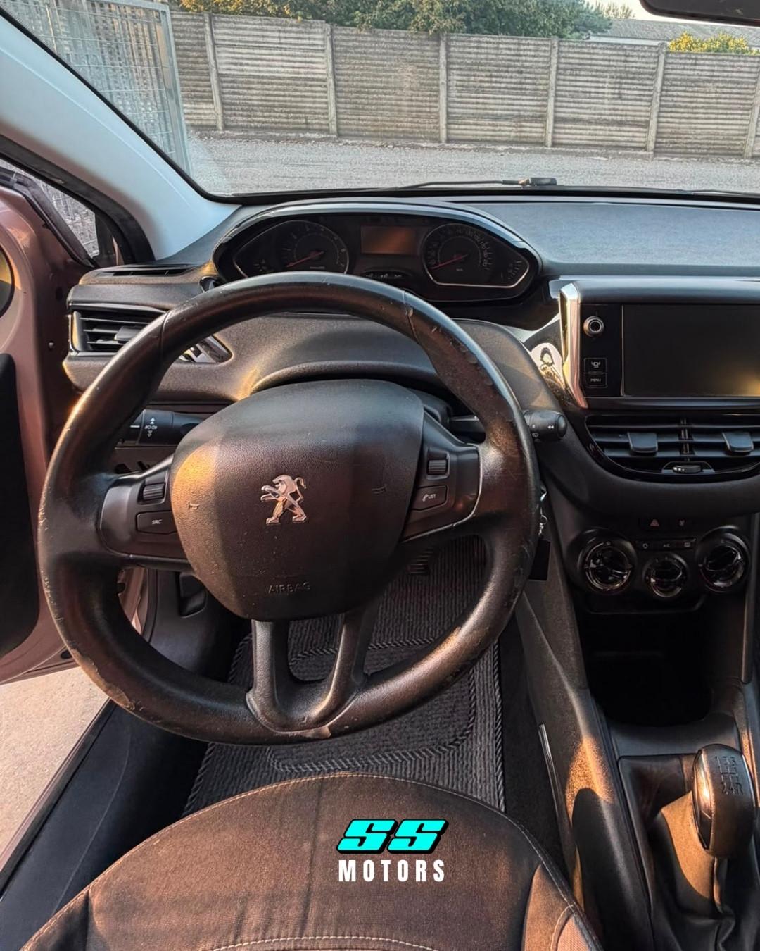Peugeot 208 1.2 VTi 82 CV 5 porte Allure