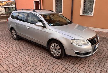 Volkswagen Passat 1.4 Benzina - Metano
