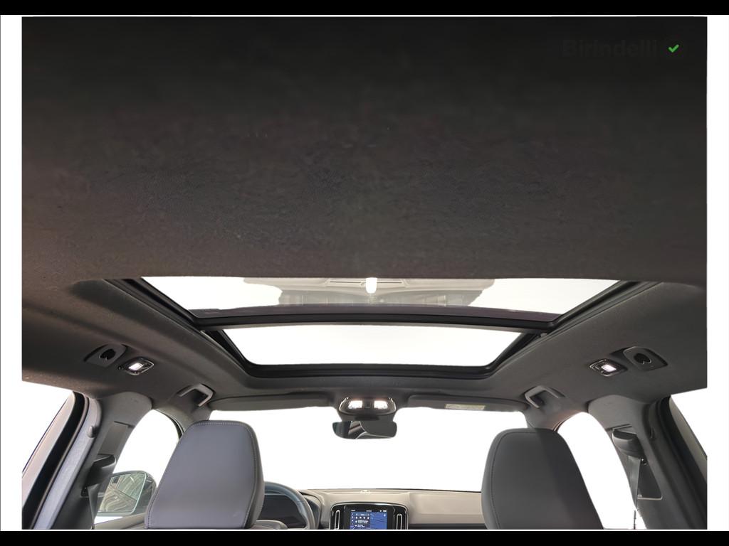 VOLVO XC40 (2017-->) - XC40 B3 automatico Ultra Black Edition