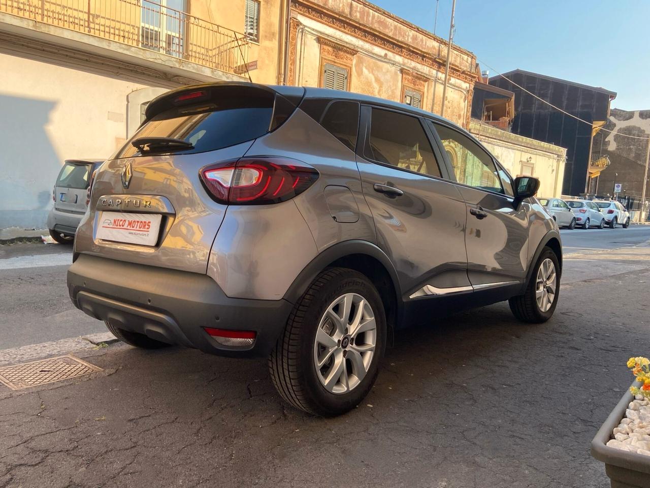 Renault Captur dCi 8V 90 CV EDC Business