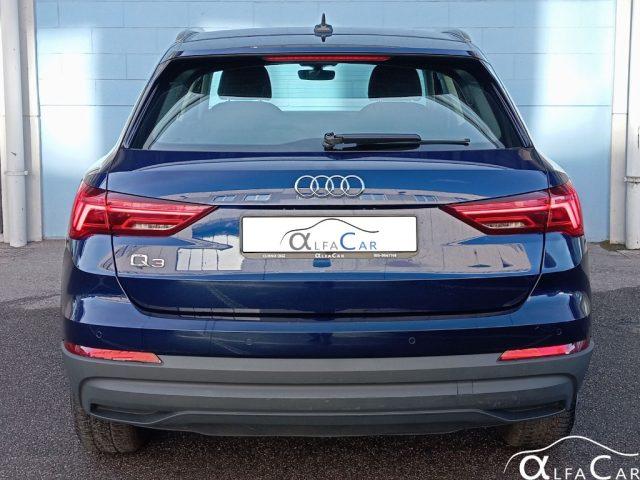 AUDI Q3 45 TFSI e S tronic Business