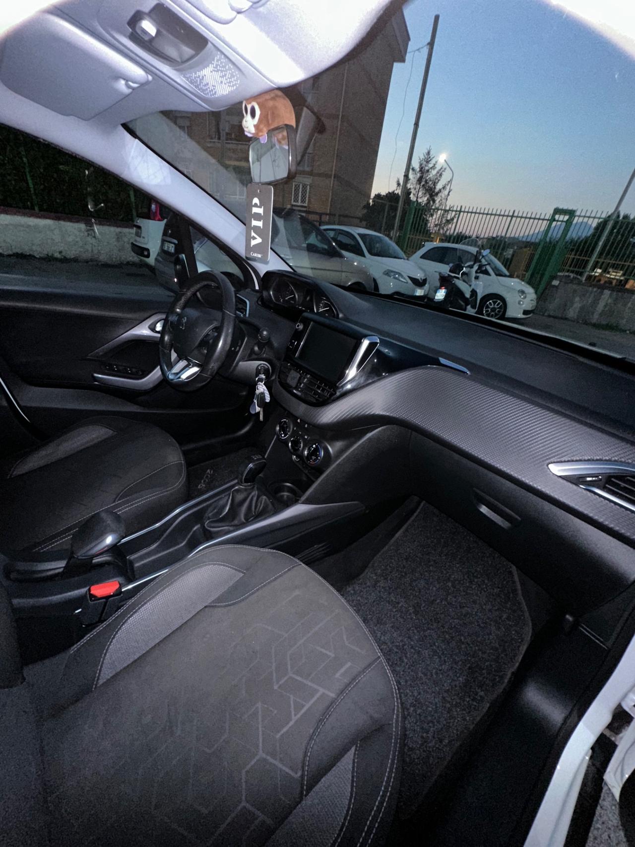 Peugeot 2008 PureTech 82 Allure