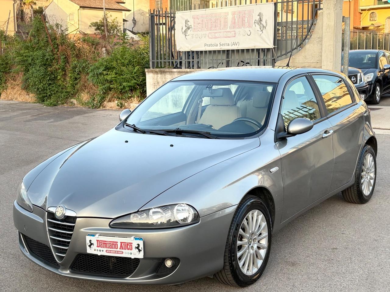 Alfa Romeo 147 1.9 JTD 120 CV5P Distinctive IN ORDINE