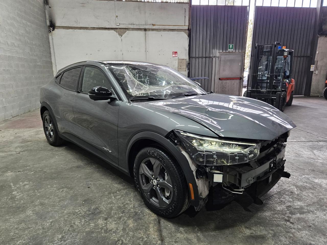 Ford Mustang Mach-e standard range rwd 269cv auto START