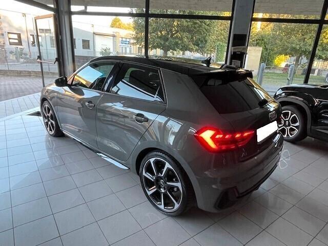 Audi A1 SPB 35 TFSI S tronic 150 cv S/line int+est bi-color