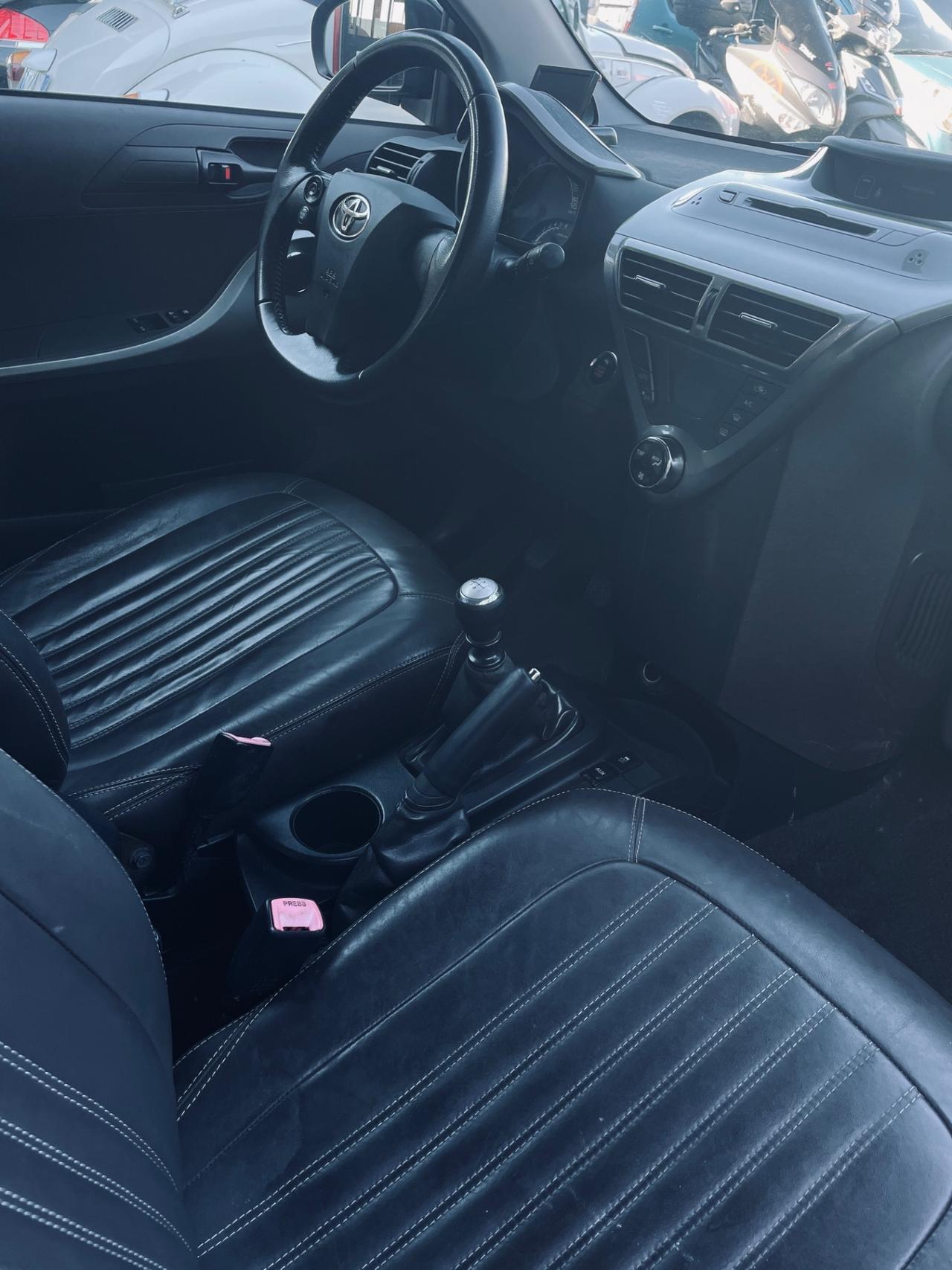 Toyota iQ 1.4 DIESEL RARISSIMA