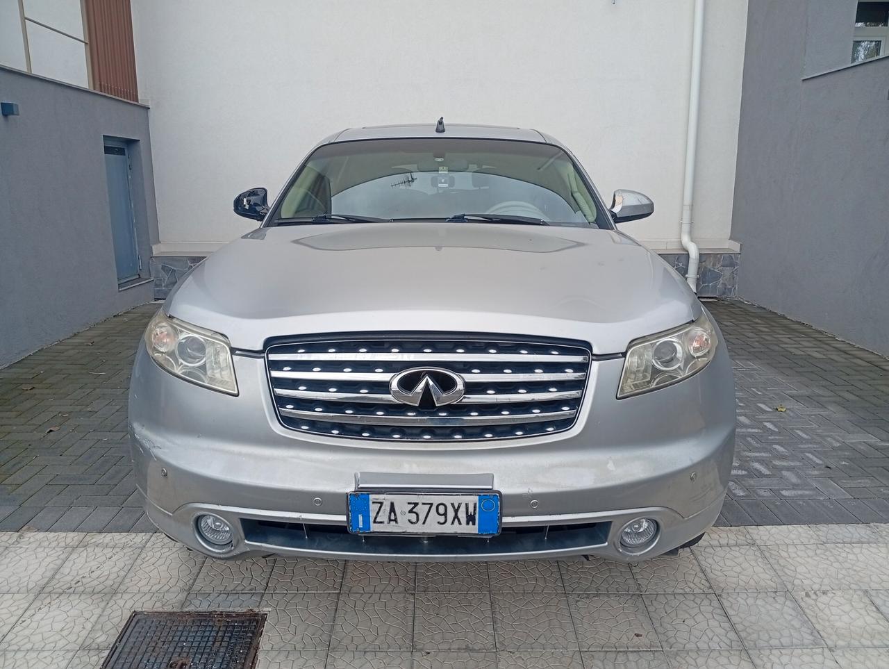 Infiniti Altro FX 35 benzina-gpl