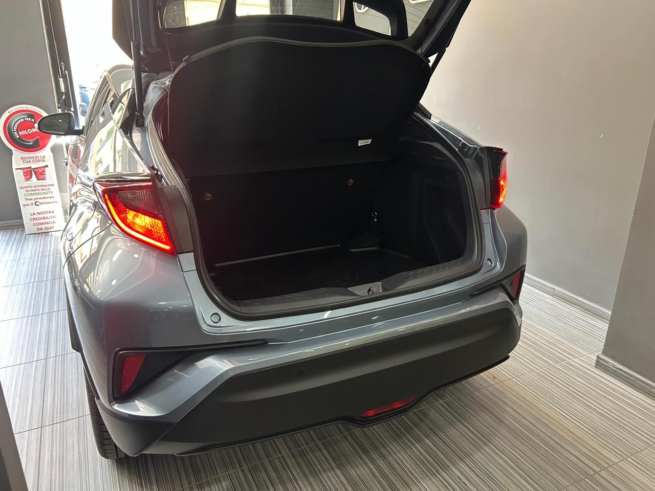Toyota C-HR 1.8 Hybrid 122cv E-CVT Automatica Trend ITALIANA