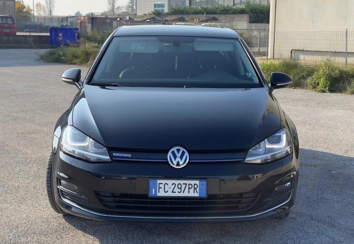 Volkswagen Golf 7 1.4 tgi 2016 cambio automatico