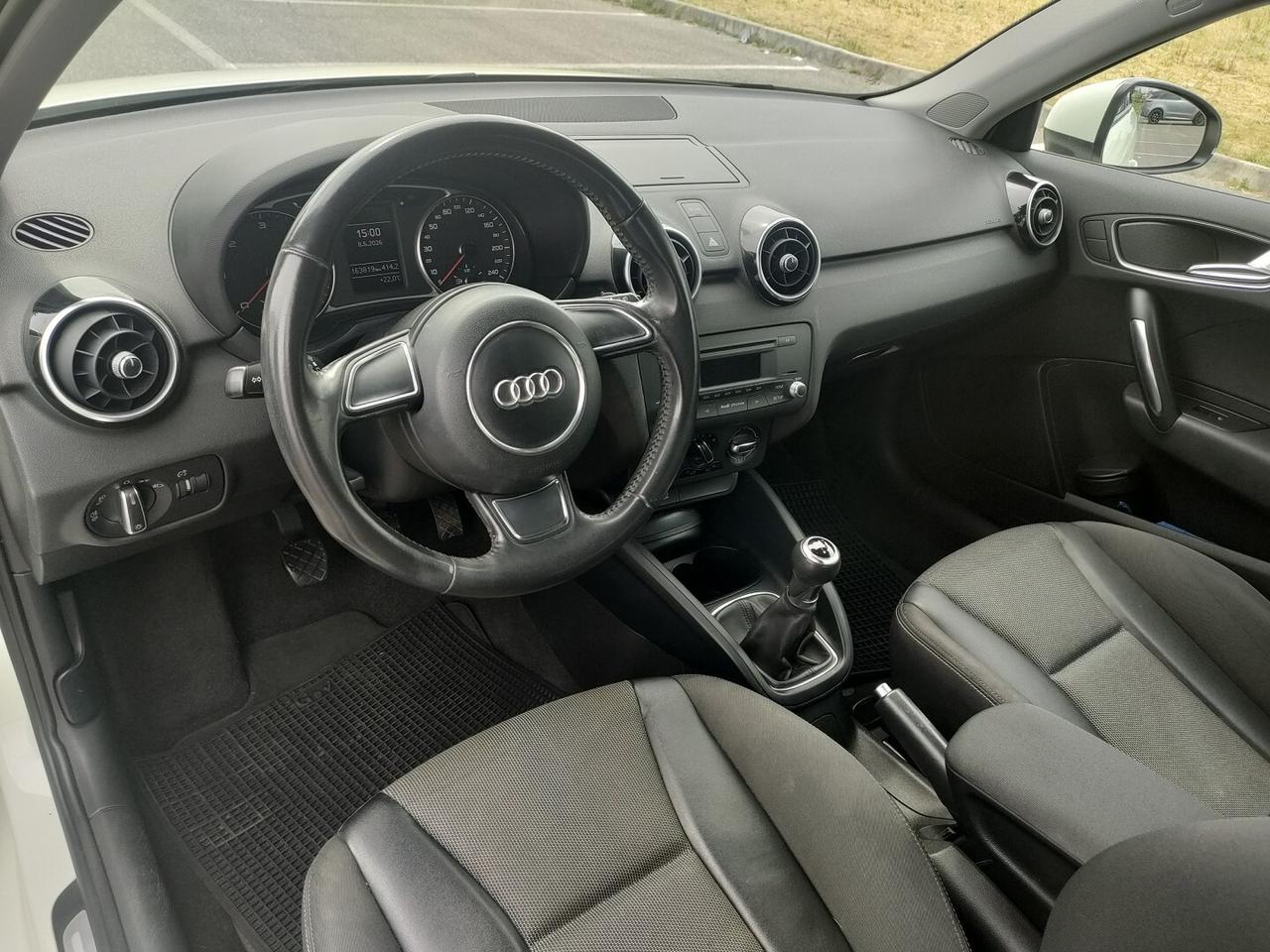 AUDI A1 1.6 tdi Attraction c/clima 90cv