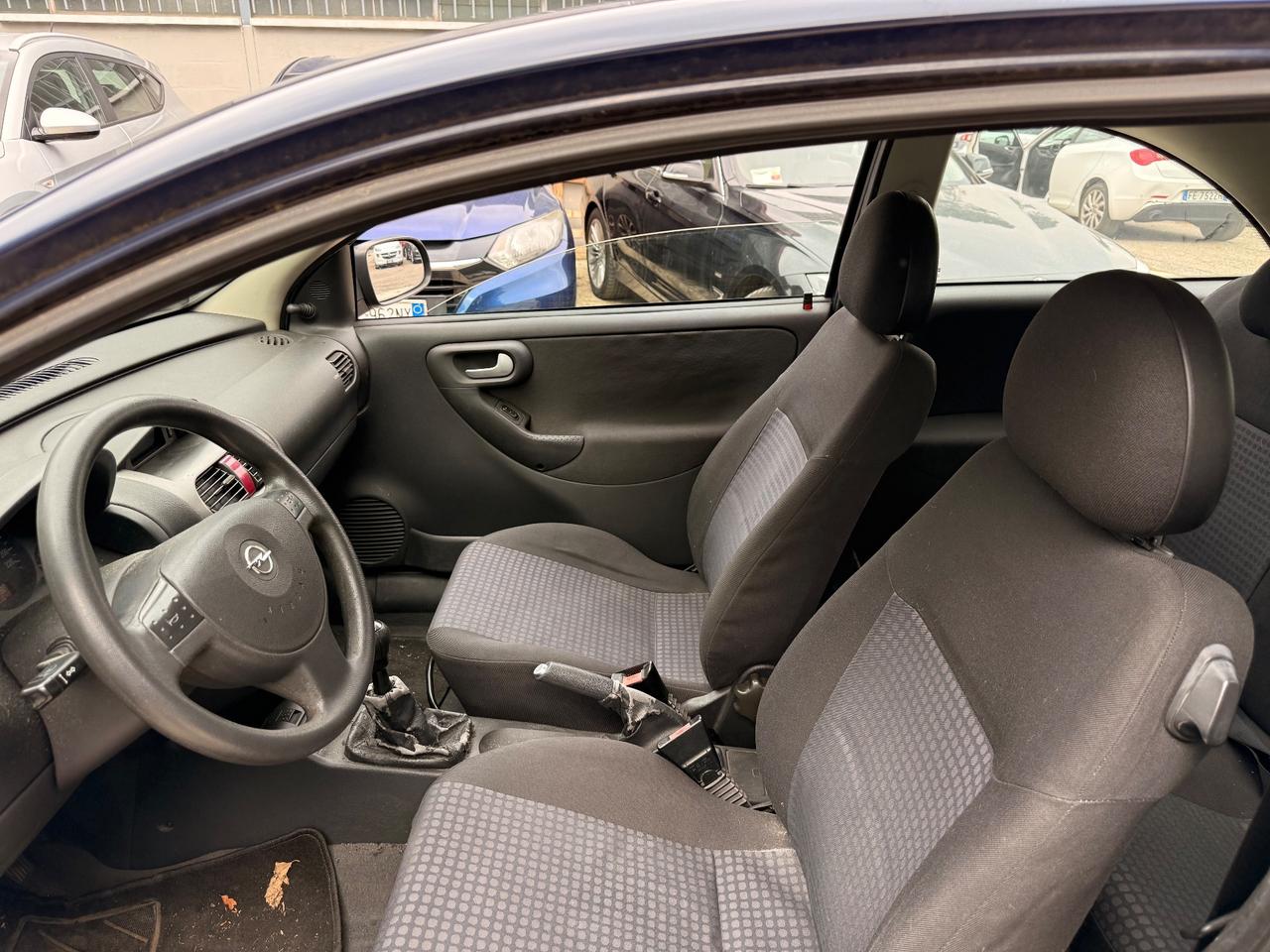 Opel Corsa 1.4i 16V cat 3 porte Sport