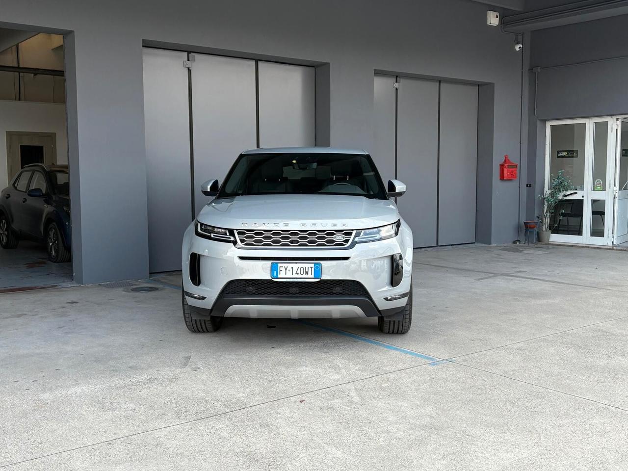 Land Rover Range Rover Evoque 2.0D I4-L.Flw 150 CV AWD Auto SE