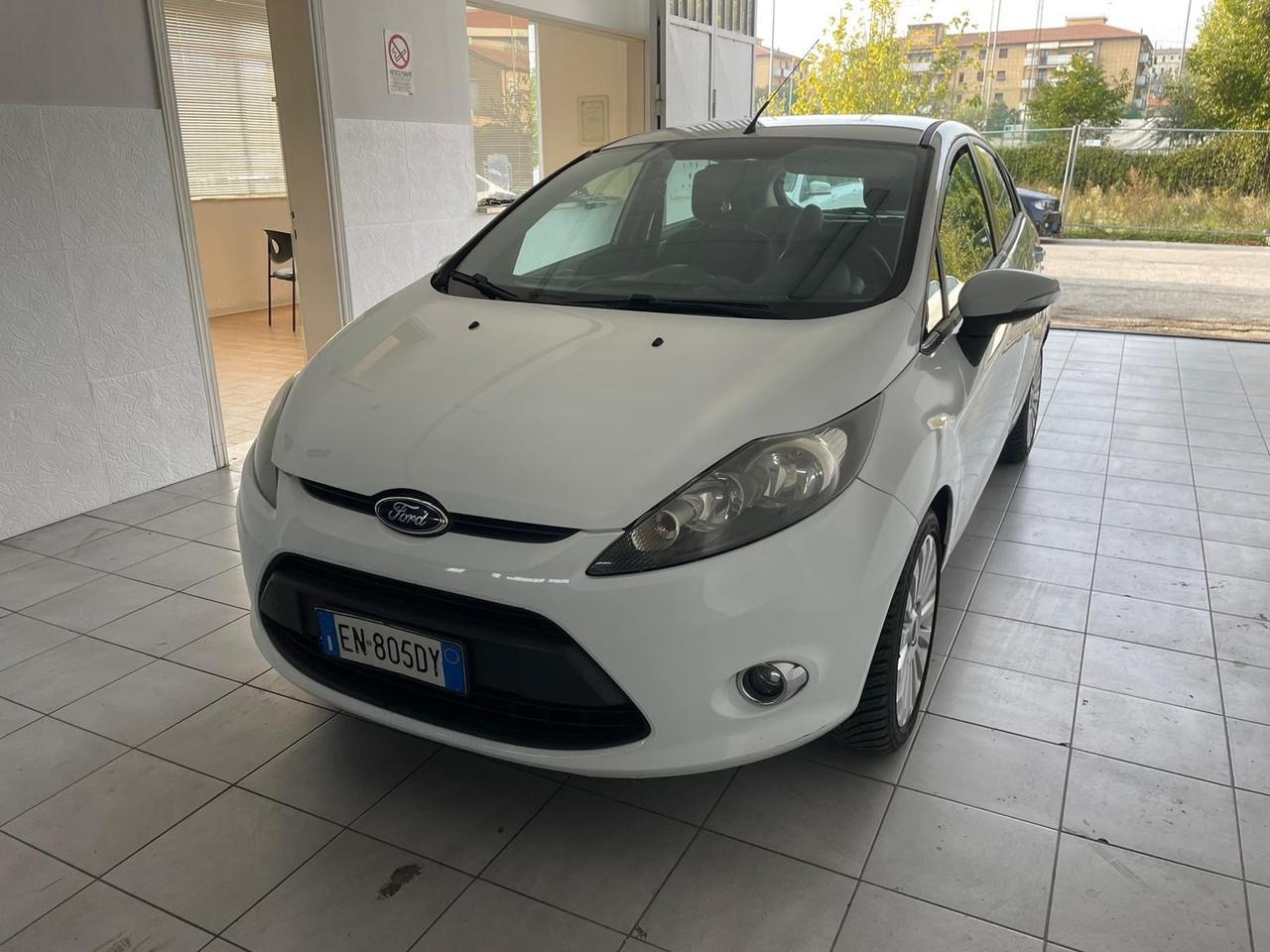 Ford Fiesta 1.4 5 porte Bz.- GPL Titanium