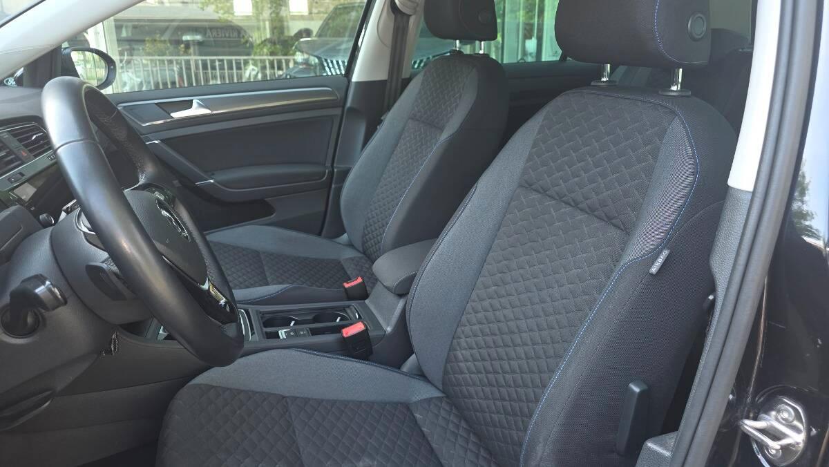 Volkswagen Golf 1.5 tsi Business 130cv dsg